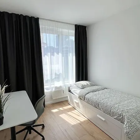 3br Stadium Getaway - Parking Appartement